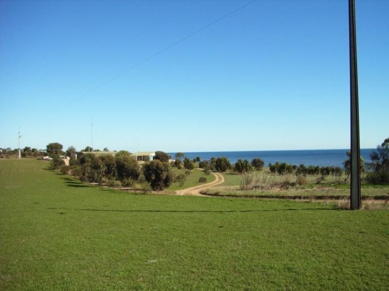 2 Settlers Lane, Tickera SA 5555