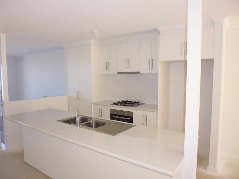 4/8 Marina  Drive, Port Vincent SA 5581