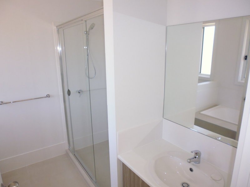 4/8 Marina  Drive, Port Vincent SA 5581