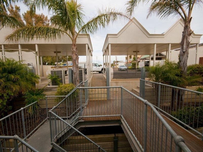 2 Hughes Avenue, Moonta Bay SA 5558