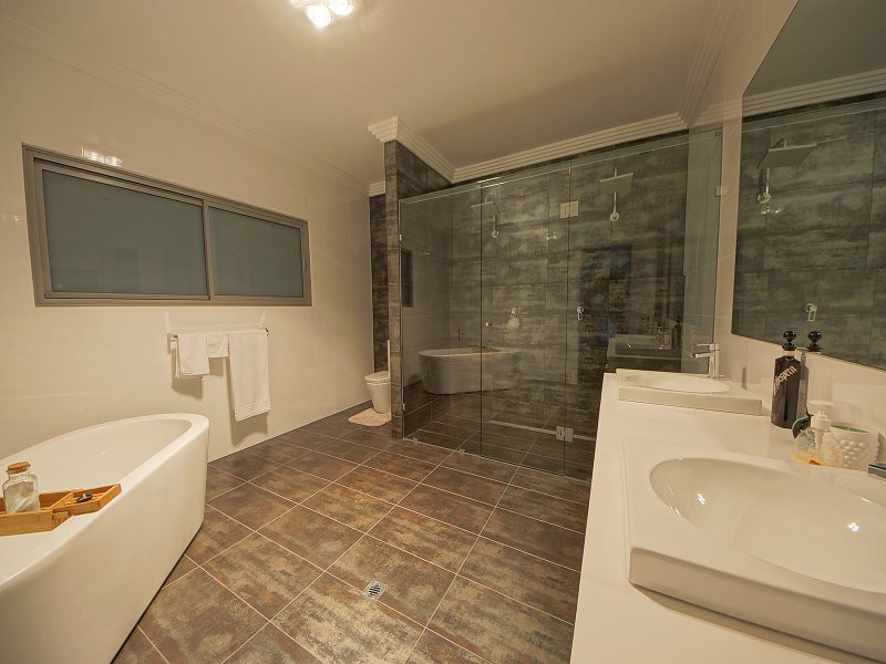 104 Stately Way, Wallaroo SA 5556