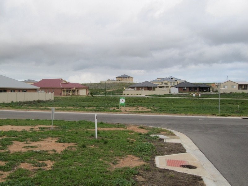 23 Bray Street, Moonta Bay SA 5558