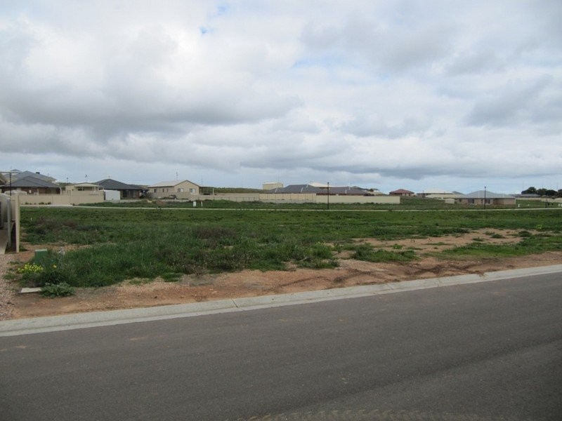 23 Bray Street, Moonta Bay SA 5558
