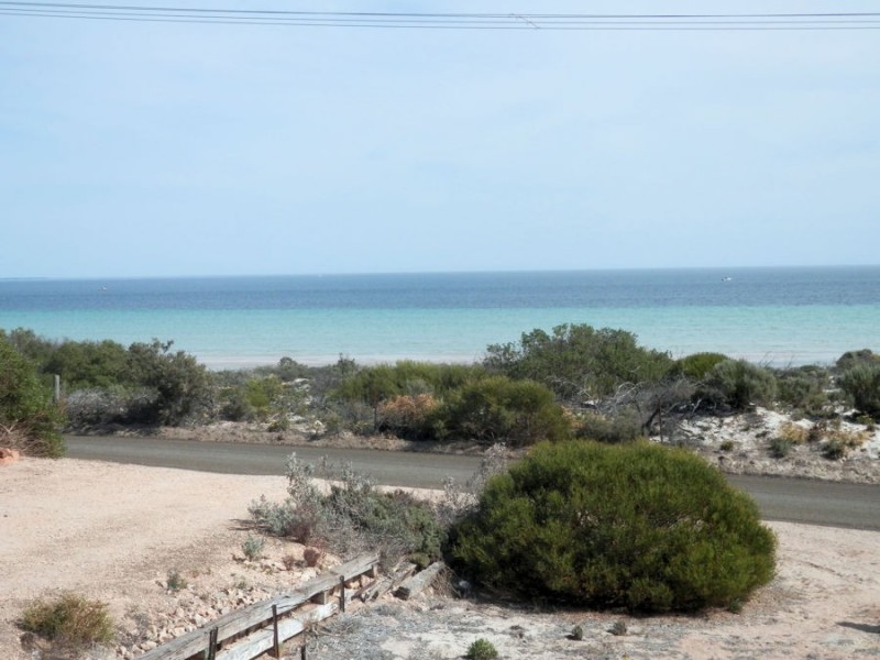 10 Esplanade, North Beach, Wallaroo SA 5556