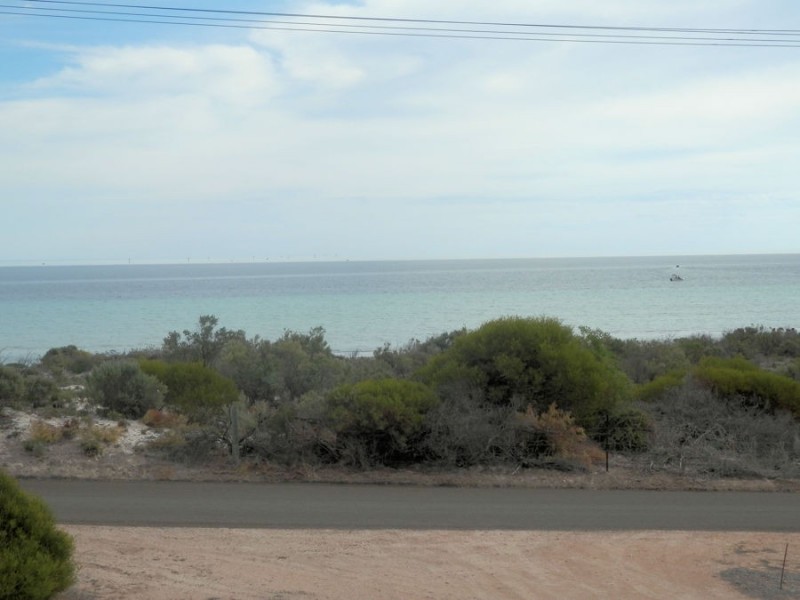 10 Esplanade, North Beach, Wallaroo SA 5556