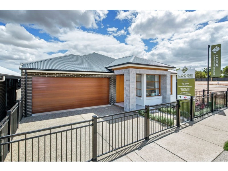 3B Glen Cescent, Vista SA 5091