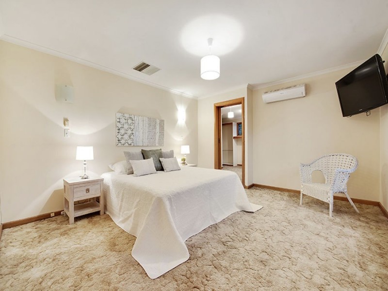 536 Grenfell Road, Fairview Park SA 5126