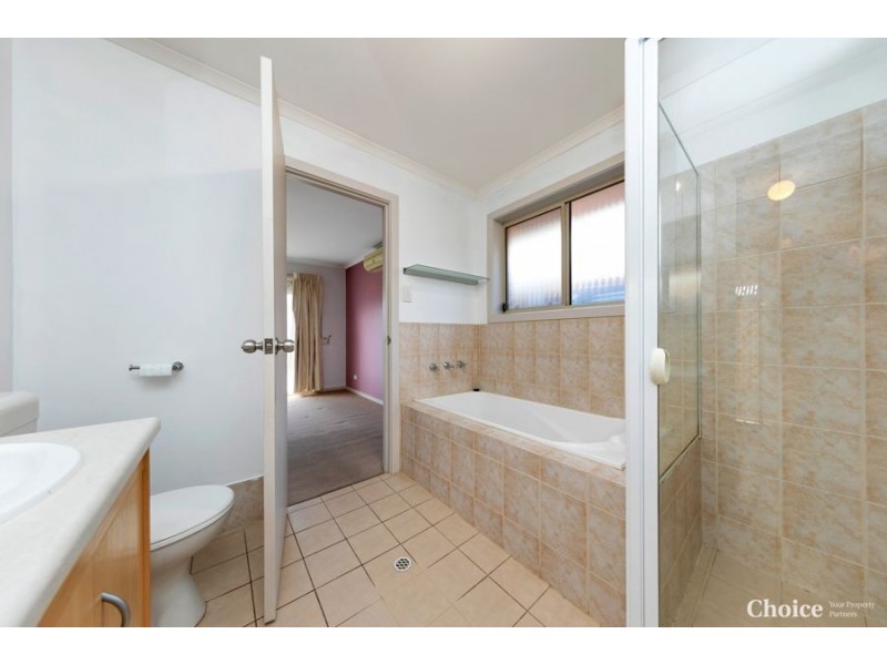 29 Hamra Drive, Smithfield SA 5114