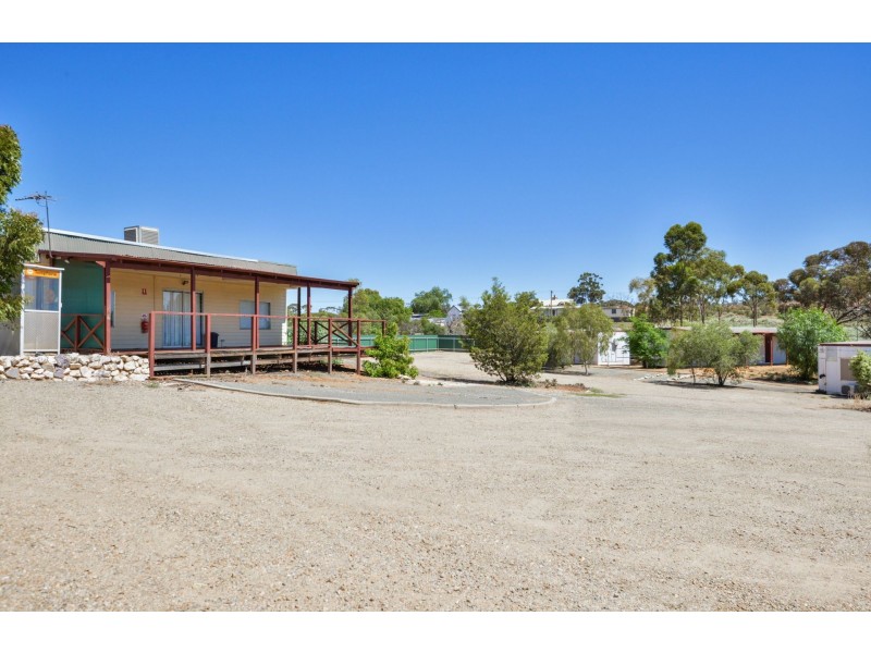 2 Renou Street, Coolgardie WA 6429