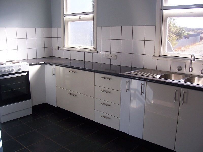 10 Sylvester Street, Coolgardie WA 6429