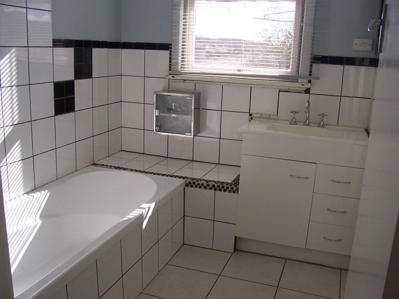 10 Sylvester Street, Coolgardie WA 6429