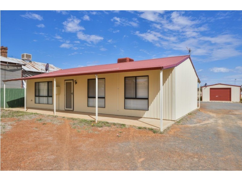 79 Bayley Street, Coolgardie WA 6429