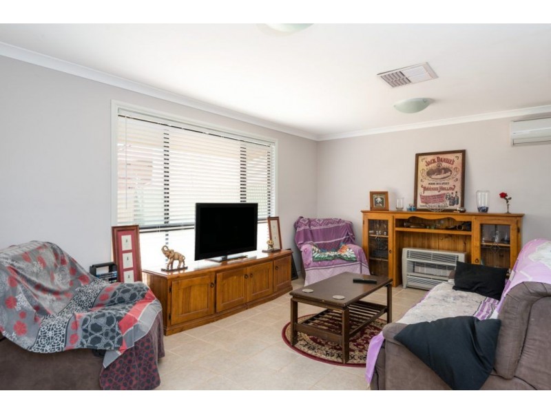 79 Bayley Street, Coolgardie WA 6429