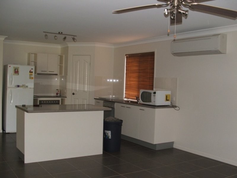 41 Smerdon Way, Glass House Mountains QLD 4518