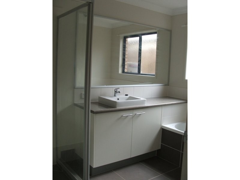 41 Smerdon Way, Glass House Mountains QLD 4518