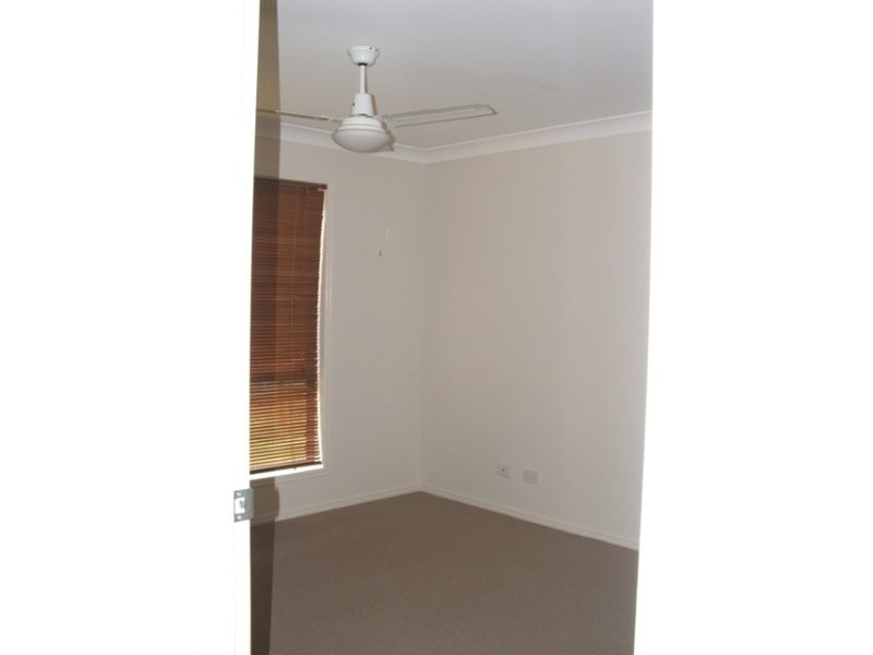 41 Smerdon Way, Glass House Mountains QLD 4518