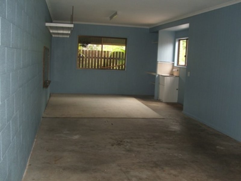 2/10 Cribb Street, Landsborough QLD 4550