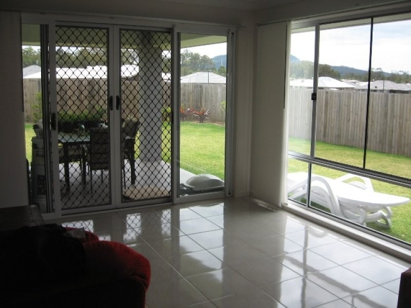 8 Red Ash Court, Beerwah QLD 4519