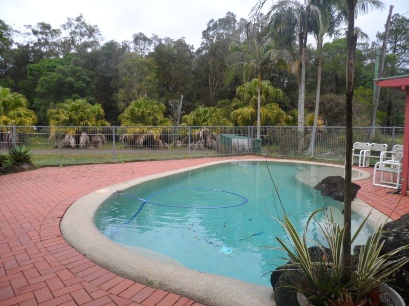 77 Hardwood Road, Landsborough QLD 4550
