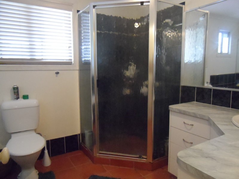 77 Hardwood Road, Landsborough QLD 4550