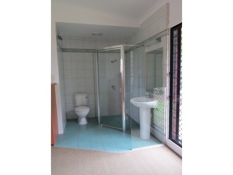 25 Montrose Street, Beerwah QLD 4519