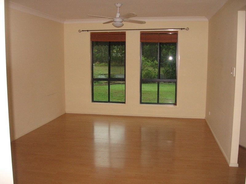 5 Newton Drive, Beerwah QLD 4519