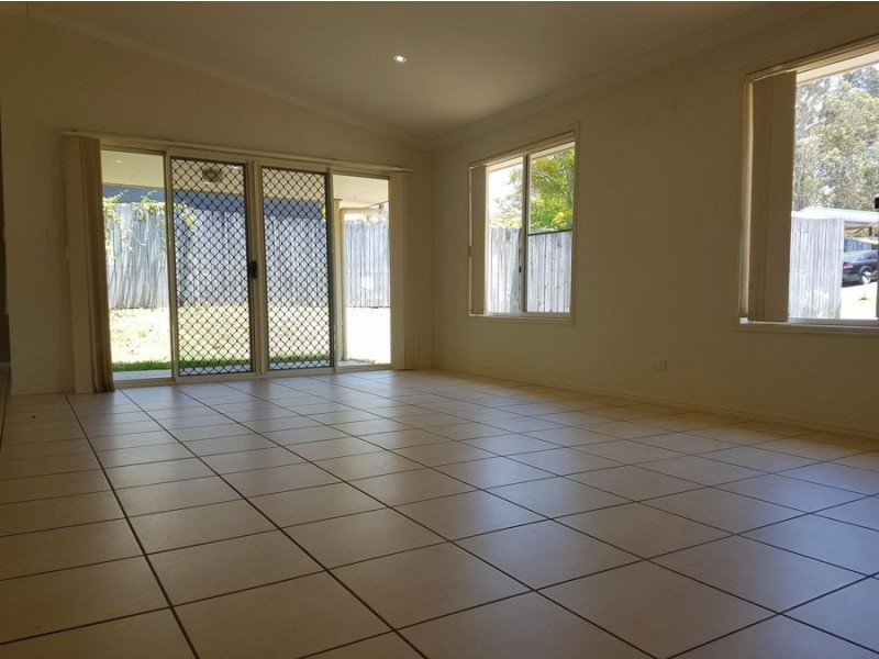20 Tiverton Place, Landsborough QLD 4550