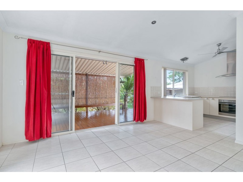 7 Cunningham Street, Landsborough QLD 4550