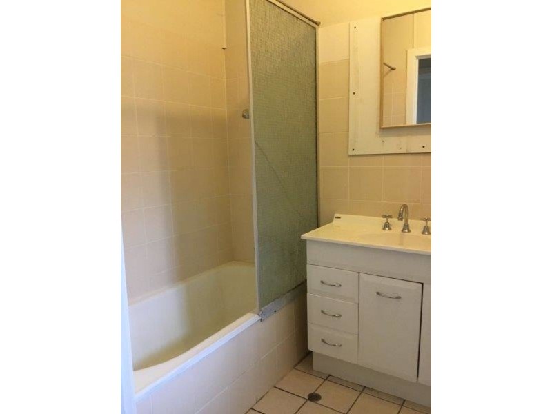 1/38 Caloundra Street, Landsborough QLD 4550