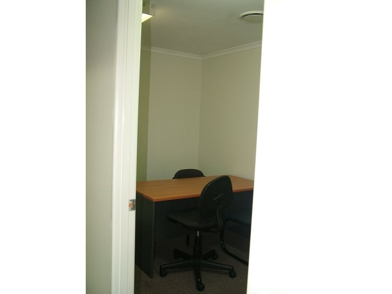 8/4 Mill Street, Landsborough QLD 4550