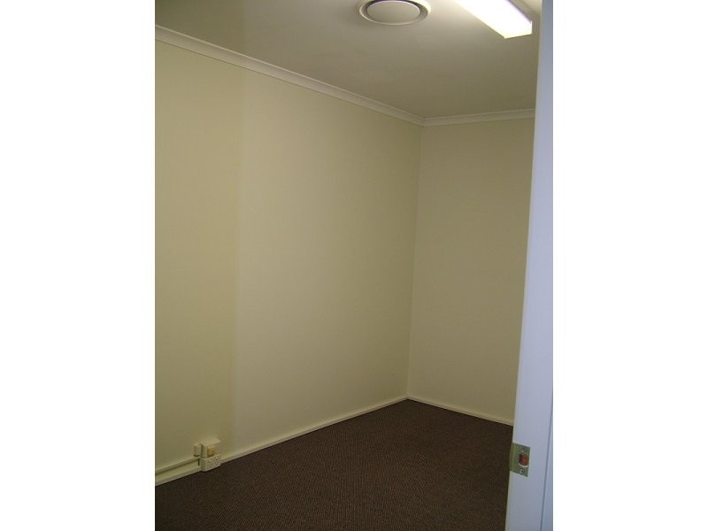 8/4 Mill Street, Landsborough QLD 4550