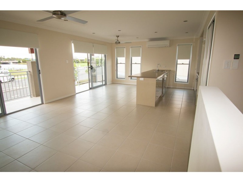 19 Sunrise Drive, Maroochydore QLD 4558