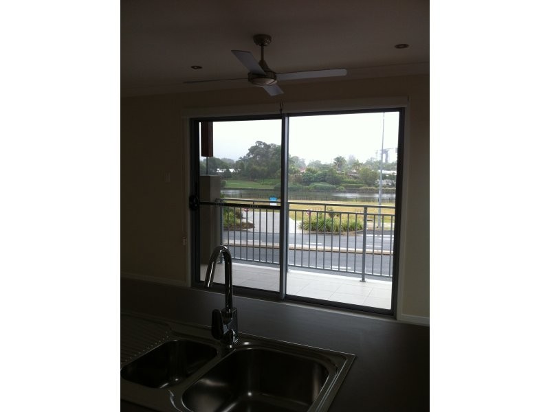 19 Sunrise Drive, Maroochydore QLD 4558