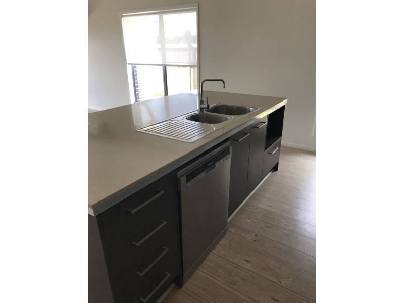 34 Apple Crescent, Caloundra West QLD 4551