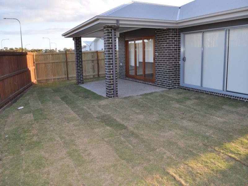 34 Apple Crescent, Caloundra West QLD 4551