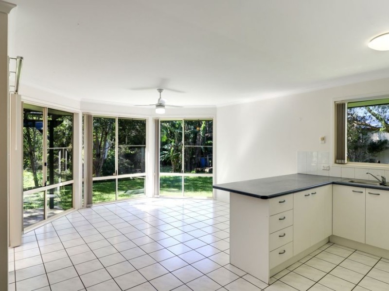 13 Sugar Gum Drive, Mooloolah Valley QLD 4553