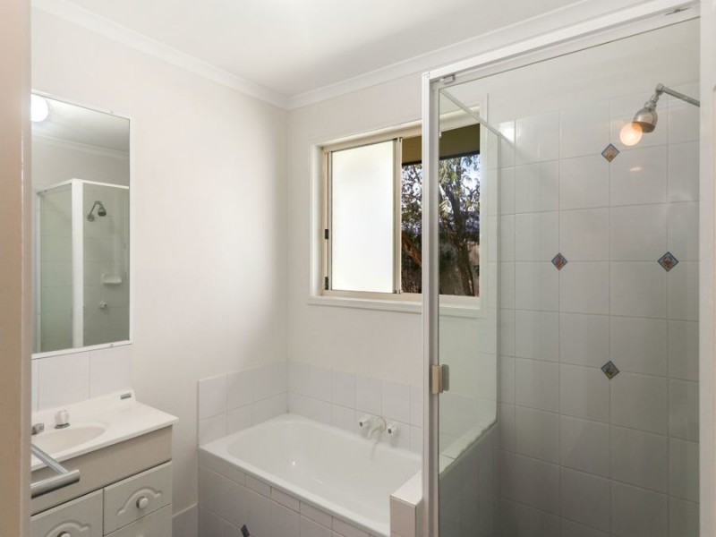 13 Sugar Gum Drive, Mooloolah Valley QLD 4553