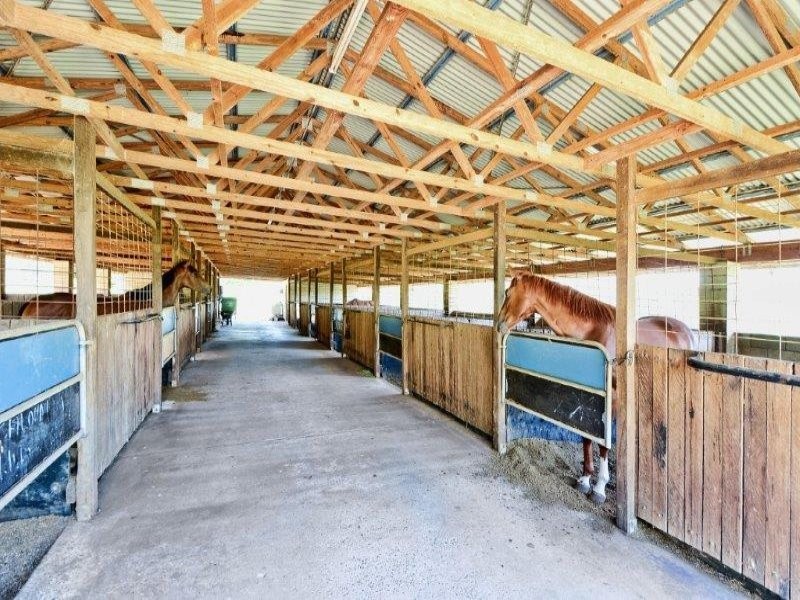 112 Judds Road, Glass House Mountains QLD 4518
