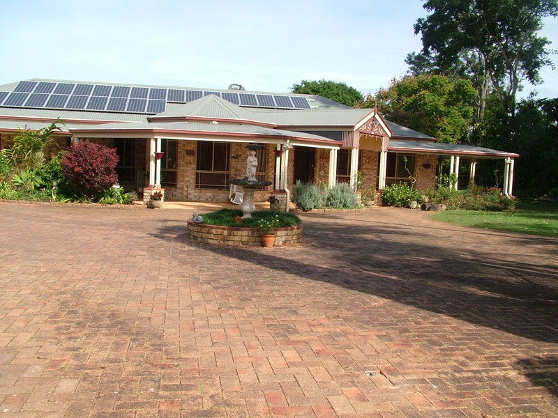 28 Peters Road, Glass House Mountains QLD 4518