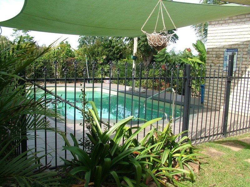 28 Peters Road, Glass House Mountains QLD 4518