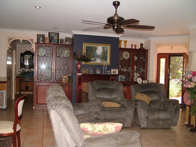 28 Peters Road, Glass House Mountains QLD 4518