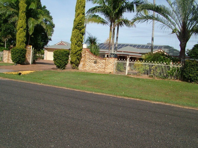 28 Peters Road, Glass House Mountains QLD 4518