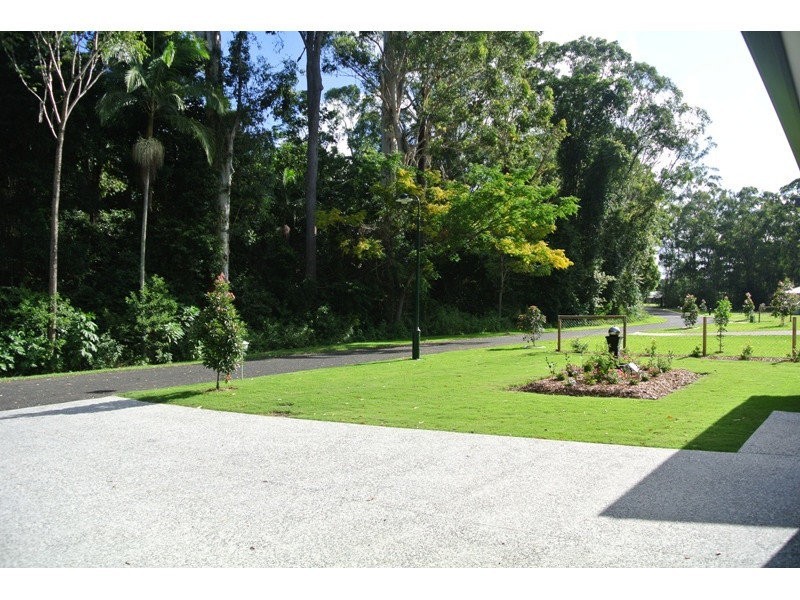 239 Lindeman Road, Beerwah QLD 4519