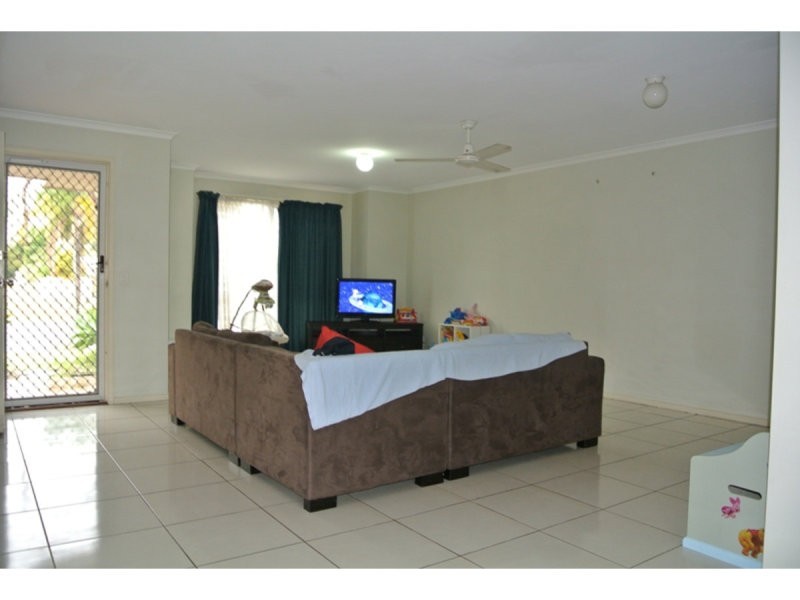 4 Redwood Court, Landsborough QLD 4550