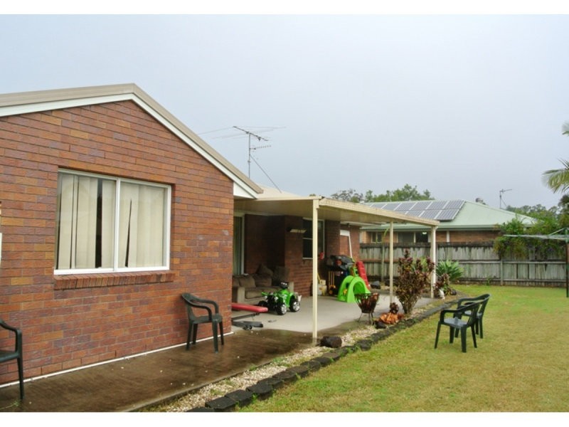4 Redwood Court, Landsborough QLD 4550