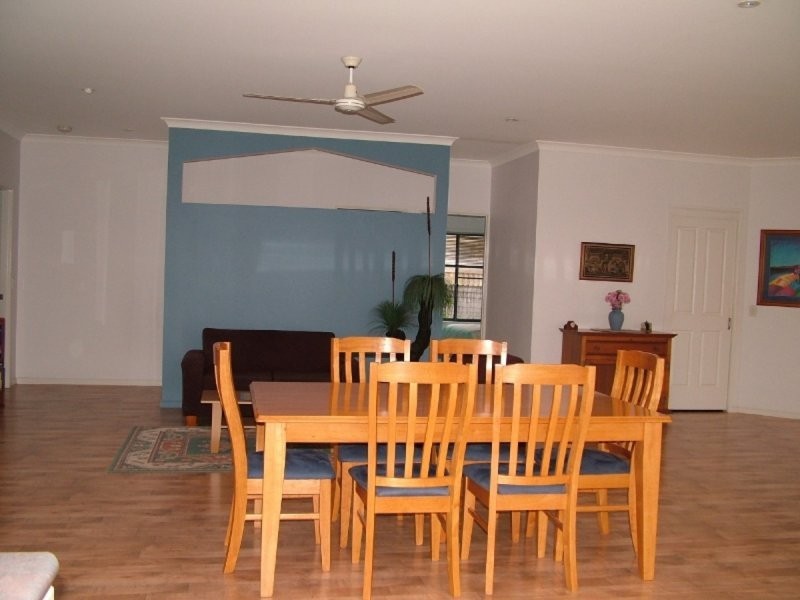 4 Rosewood Court, Landsborough QLD 4550