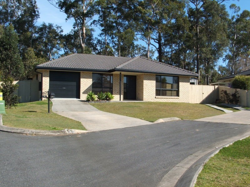 4 Firth Court, Landsborough QLD 4550