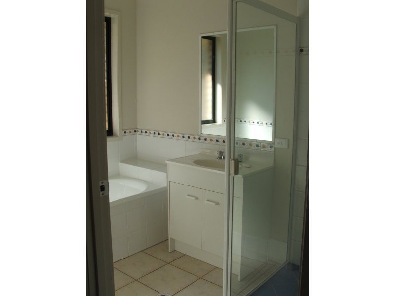 4 Firth Court, Landsborough QLD 4550