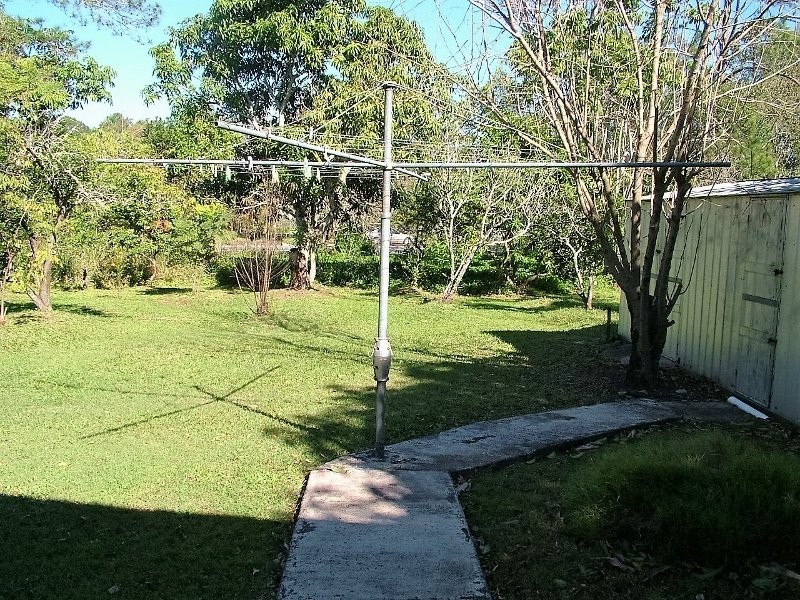 6 Beerwah St, Landsborough QLD 4550