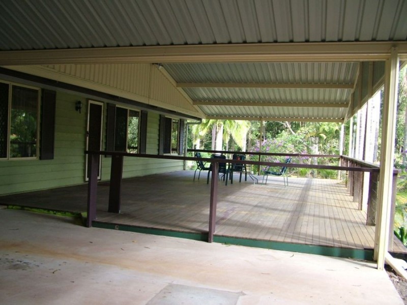 4 Mary Street, Landsborough QLD 4550